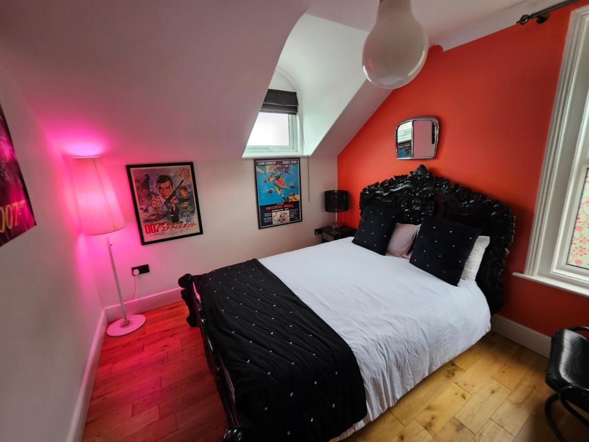 Southsea Royale James Bond 3 Bed Cool Penthouse, Seafront Parking Portsmouth Zewnętrze zdjęcie