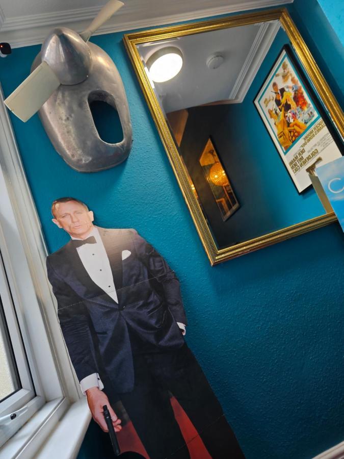 Southsea Royale James Bond 3 Bed Cool Penthouse, Seafront Parking Portsmouth Zewnętrze zdjęcie