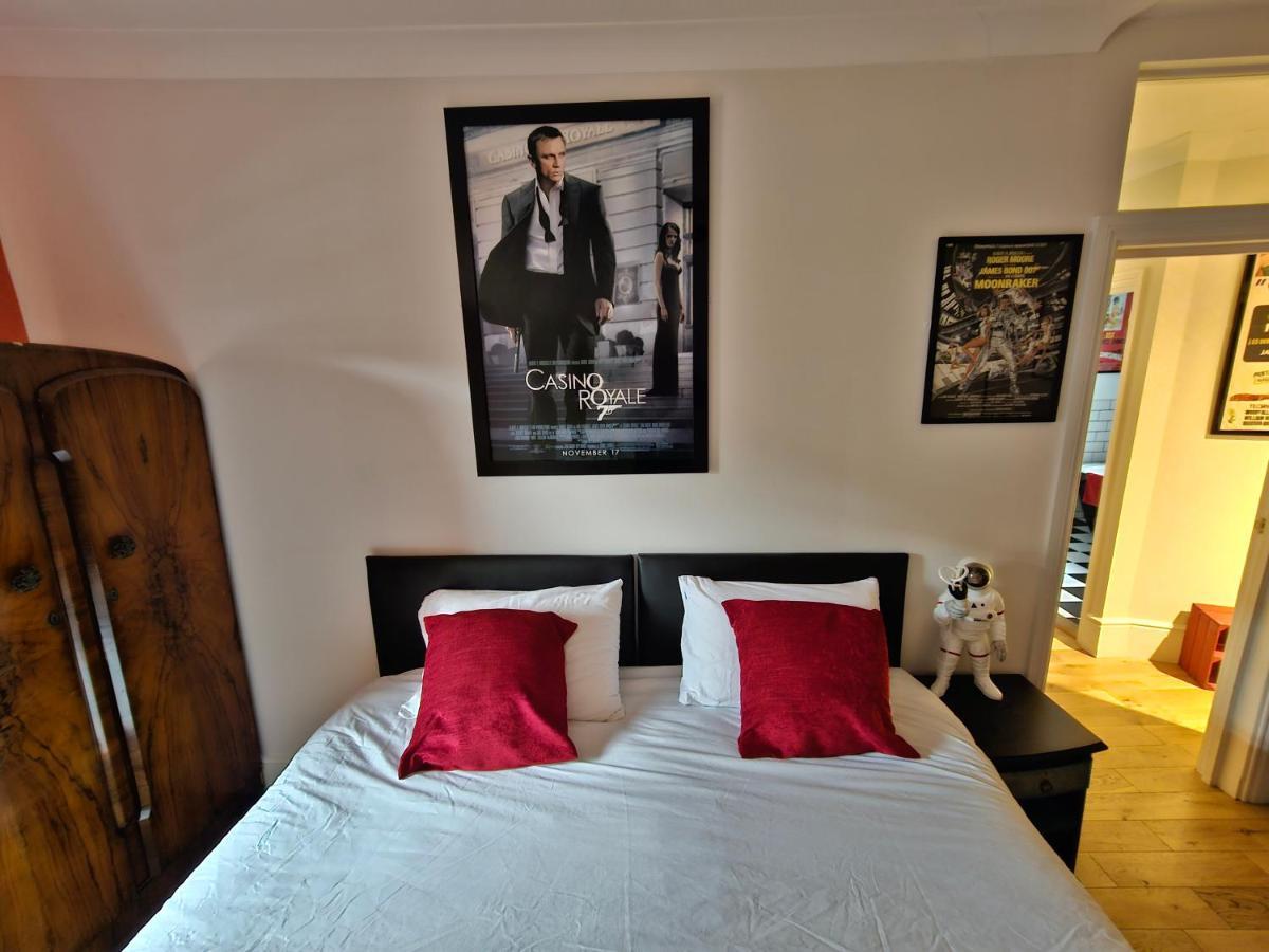 Southsea Royale James Bond 3 Bed Cool Penthouse, Seafront Parking Portsmouth Zewnętrze zdjęcie